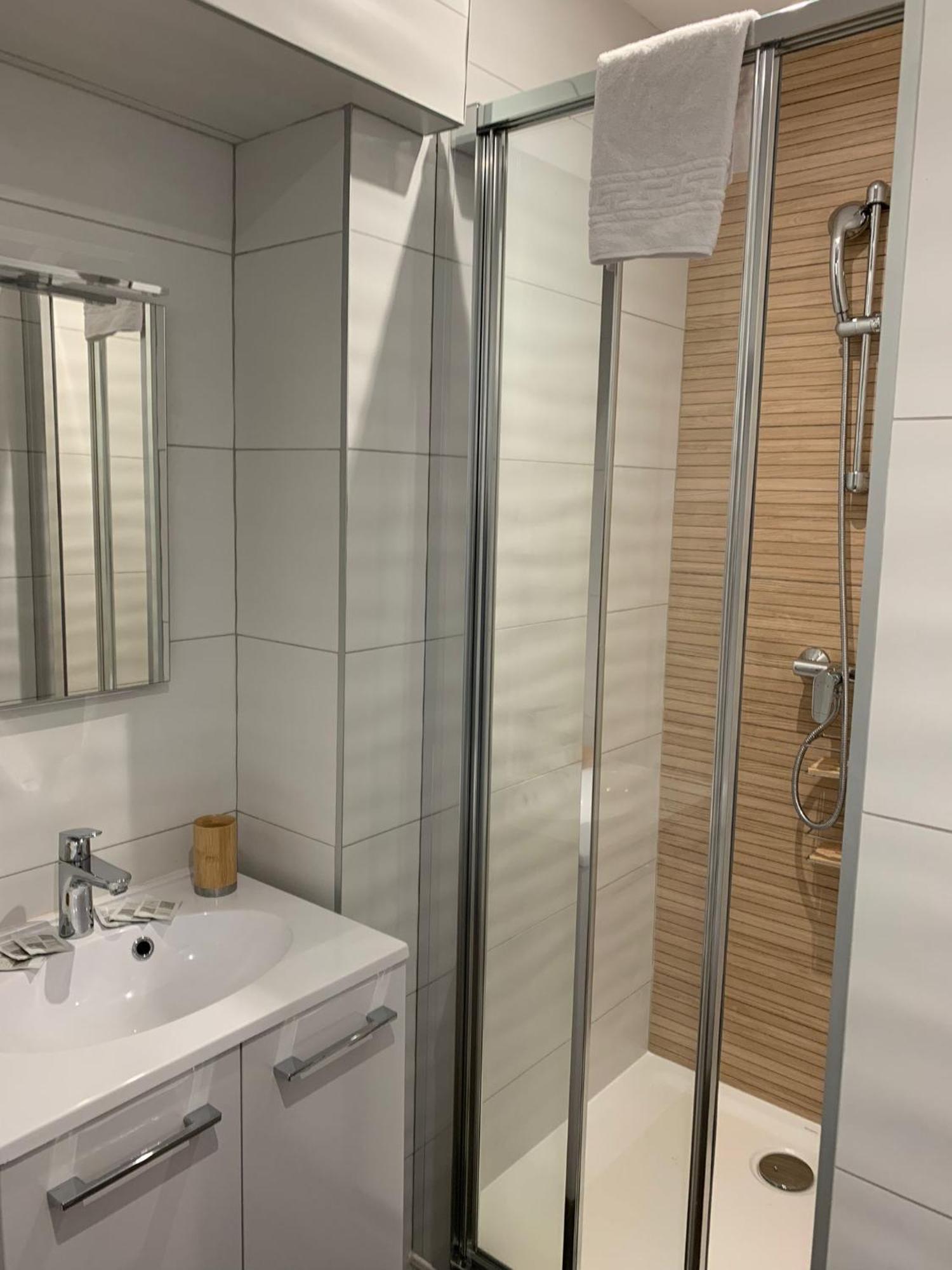 Hotel Des Docks Дигуэн Экстерьер фото